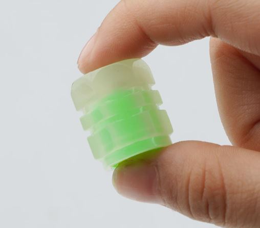 VÁLVULA DE NEUMÁTICO VERDE CON EFECTO FLUORESCENTE - GLOWCAP™